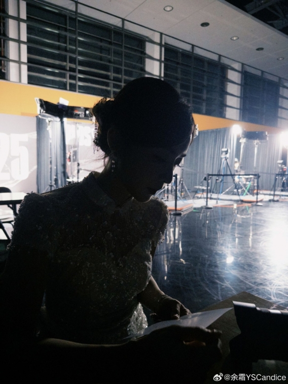 主裁判在确 主裁判在确